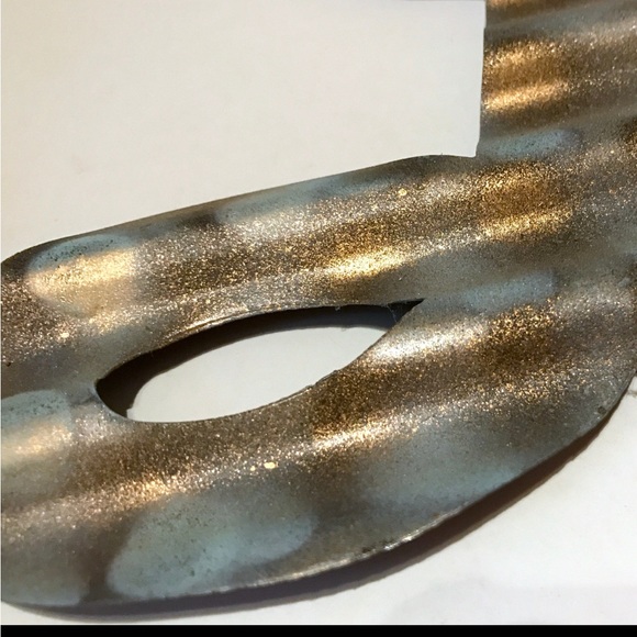 LOVE Signs Metal Wall Piece. 16.5 Inches Long. Gold & Powder Blue Polka Dot.NWOT - Picture 5 of 10